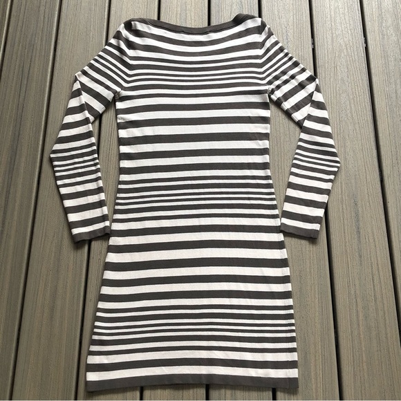 French Connection Gray & White Striped Fine Gage Knit Long Sleeve Dress Size 10 - Picture 8 of 10